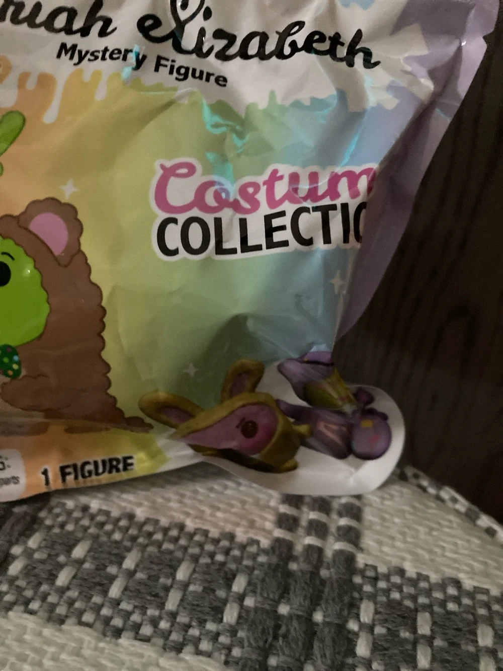 Moriah  Elizabeth Costume Party 🎉 Collection Mystery Figure - Pink